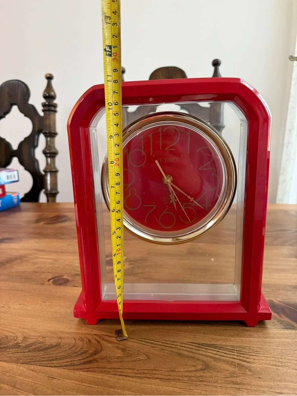Red Acrylic Mantel Clock with Gold Accents vintage HOUSYO QUARTZ JAPAN TOYO